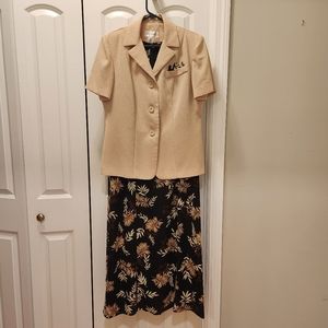 Womens size 12 Causal Sleeveless with Jacket